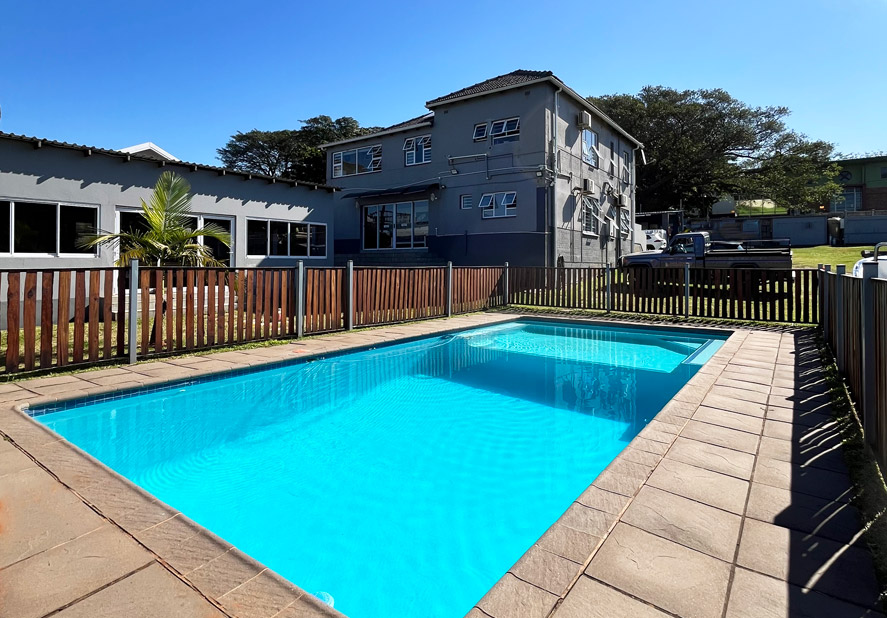 front view of ScubaCo Accommodation @ 32 on Harvey